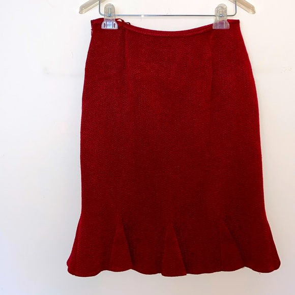 Albert Nipon skirt suit set in red size 8P EUC - Picture 5 of 6